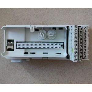 ABB 3BSE013230R1 Compact Termination Module MTU TU810V1