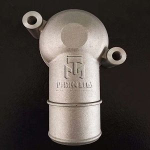 Thermostat Cover 04256564 0425 6564 4256564 for deutz TCD2012