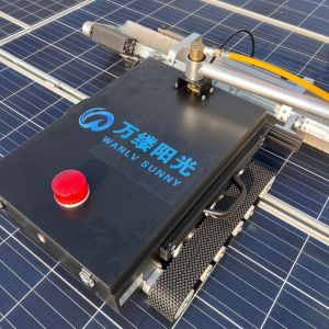 China CIF Solar Panel Dry-Cleaning with Nylon Brush and Crawler Chassis 24 Hour Online Service on sale
