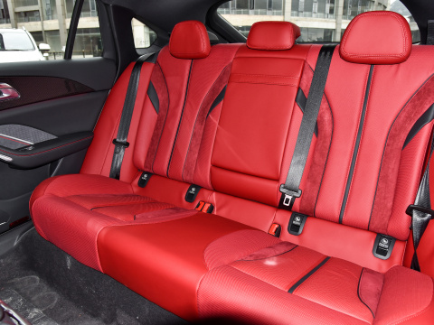 2023 HongQI H6 Zhen Zhen 2.0T 252 HP Gasoline Sedan with 540 Degree Reversing Camera