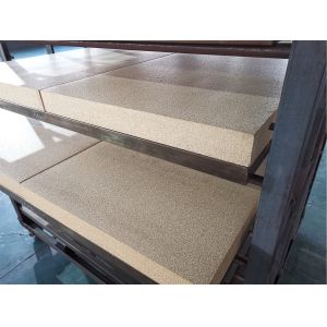 China Lightweight Vermiculite Insulation Board For Fireplace Smooth Surface on sale
