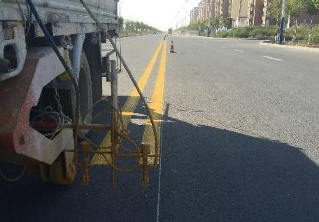 15PS Diesel Engine Truck Mounted Road Marking Machine 20L/Min X 2