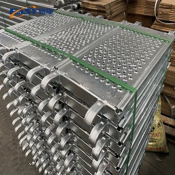 China Scaffolding System Planks Contruction Equipment Tools BS1139 210mm 240mm