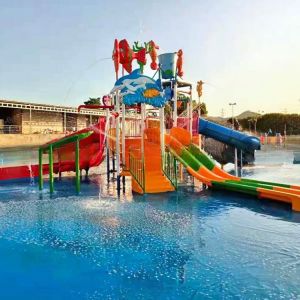 Family Interactive Splash Park Equipment Artistic With Closed Spiral Slide
