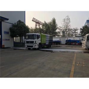Powerful Street Sweeping Truck Road Cleaner Truck Diesel Fuel Type