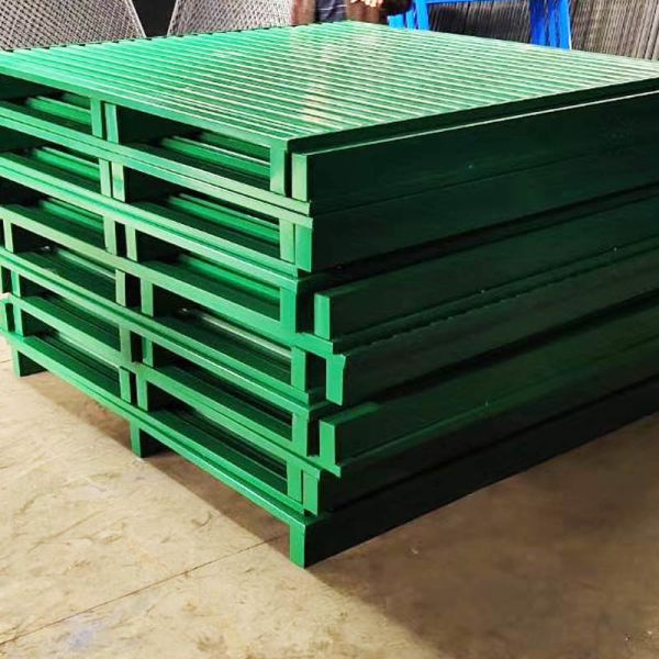 Industrial Heavy Duty Steel Pallets Load Capacity 500KG-3000KG And Customizable