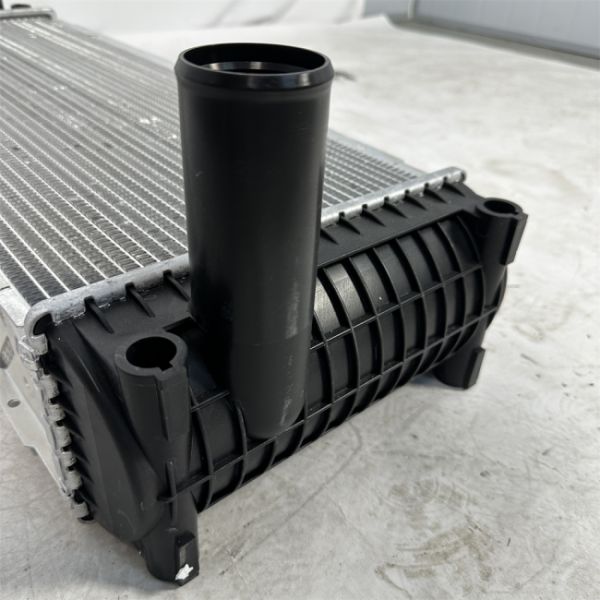 Excavator EC220D Water Tank Radiator VOE17475640 for Volvo EC220D