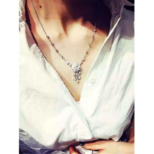 Buy Piaget full diamonds  rose necklace of 18kt gold  with yellow gold or white gold at wholesale prices