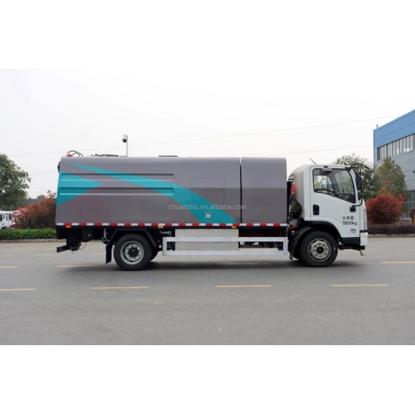 Pure Electric Guardrail Cleaning Vehicle for Energy-Saving Cleaning