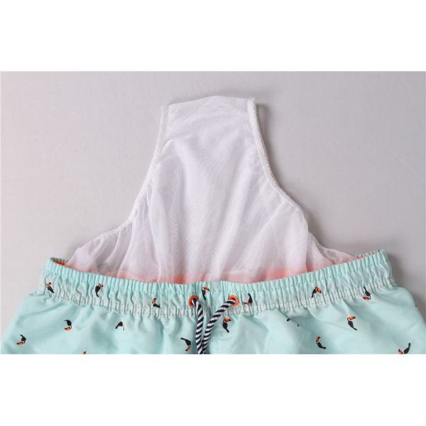 Contrast Color Waistband Hawaiian Print Swim Trunks With Mesh Brief