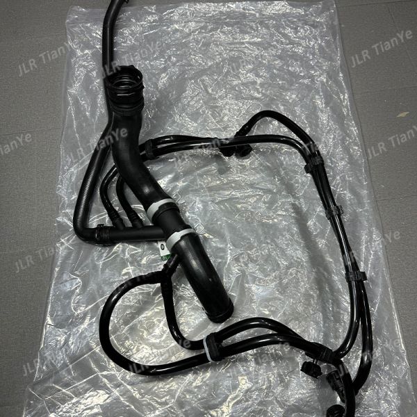 Upper Radiator hose for 3.0l & 5.0l for Ranger Rover LR034637