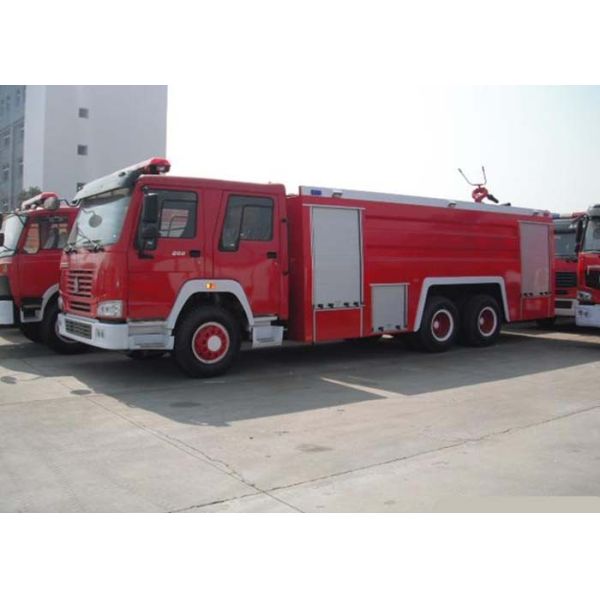Buy 6X4 LHD Water Foam Pumper Rescue Fire Truck at wholesale prices