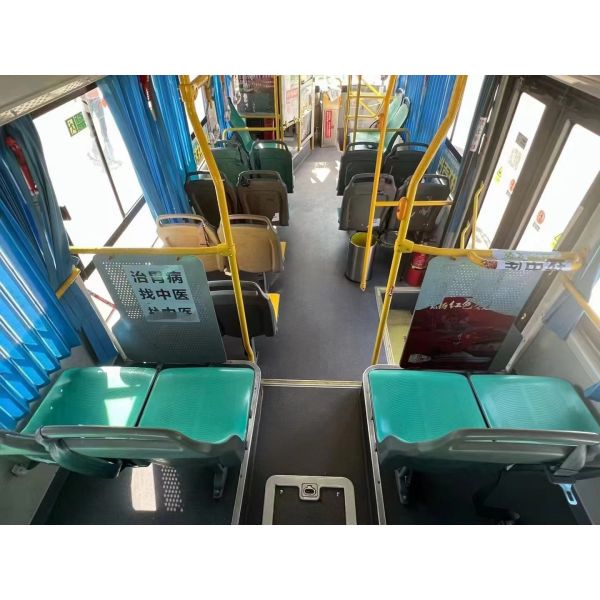 Used Electric Bus Yutong City Bus ZK6815 Battery Life 280km 23 Seater 59 Passengers Pubilc Transportation