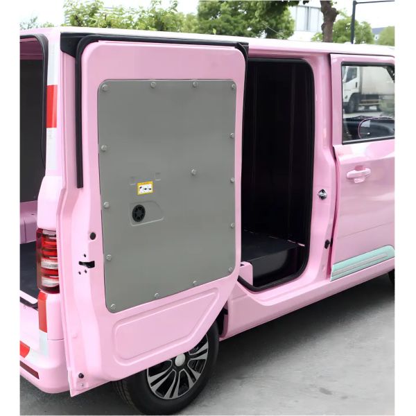 High Speed Super Electric Car 2022 Energy Vehicle Car with Wheelbase of 2350 mm