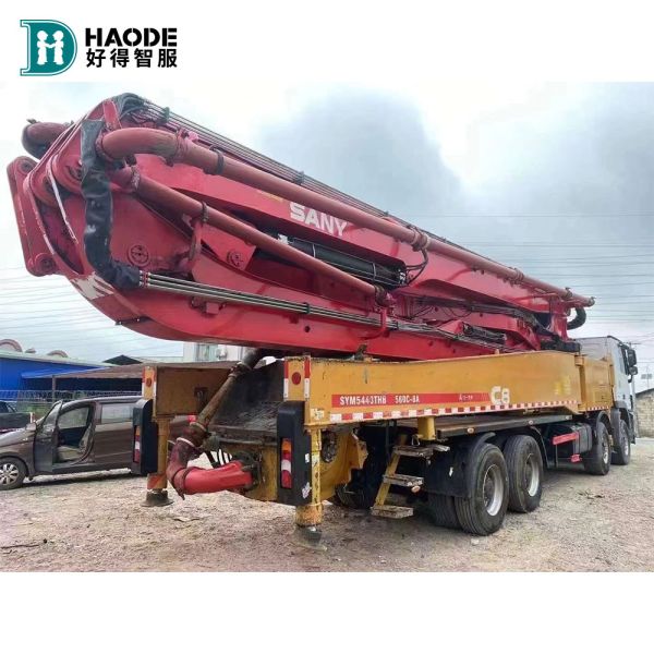 Haode 37m 52m 56m Sany Truck Mounted Concrete Pump 300kW/1800rpm Productivity 200/137 m3/h