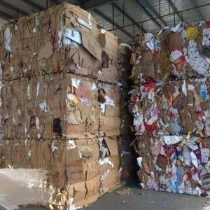 Waste Kraft Paper Pressed Wood Pallet Machine With Double Moulds