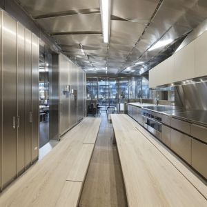 Fine-textured Anti-fog Stainless Steel Cladding for Eyewear