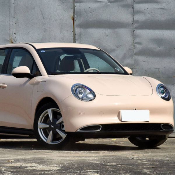 Used Electric Cars with Tyre size 215/50/R18 and Electric 5 Seats Long Range Fast Charge