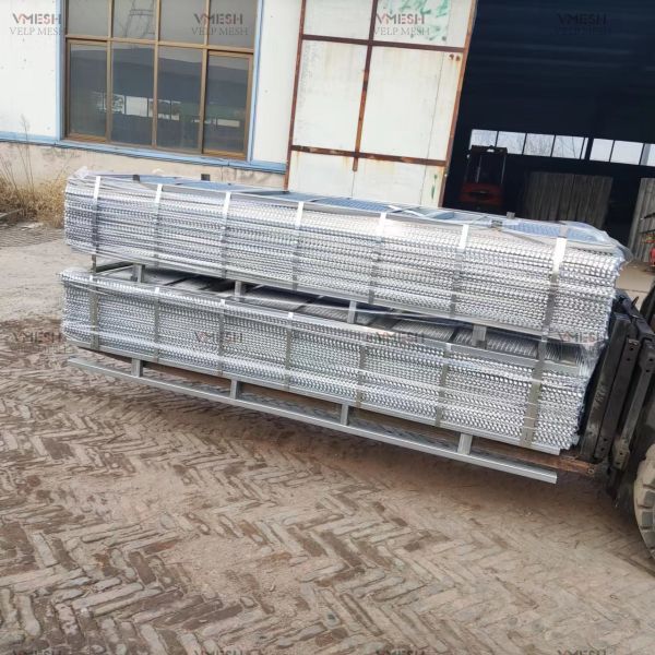 G60 Galvanized Expanded Metal Stucco Mesh 27x96 Inch