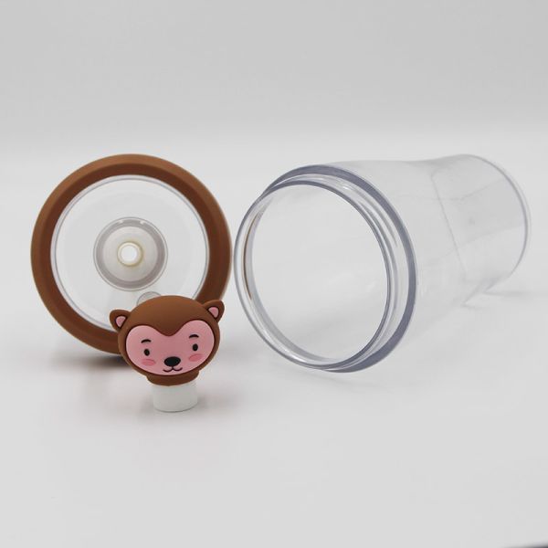 Food Grade Plastic Reusable Water Bottles Sustainable Screw Lid