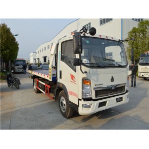 RHD White Wrecker Tow Trucks With Engine High Strength Welding Steel