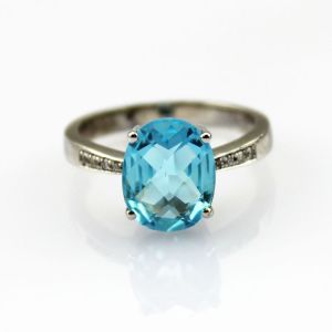 Sterling Silver Oval Blue Topaz Cubic Zirconia Ring Jewelry (F06)