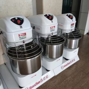 1.5kw 30L Spiral Dough Mixer With Gearless Transmission Structure