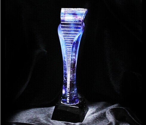 Buy Top Grade  Crystal Trophy at wholesale prices