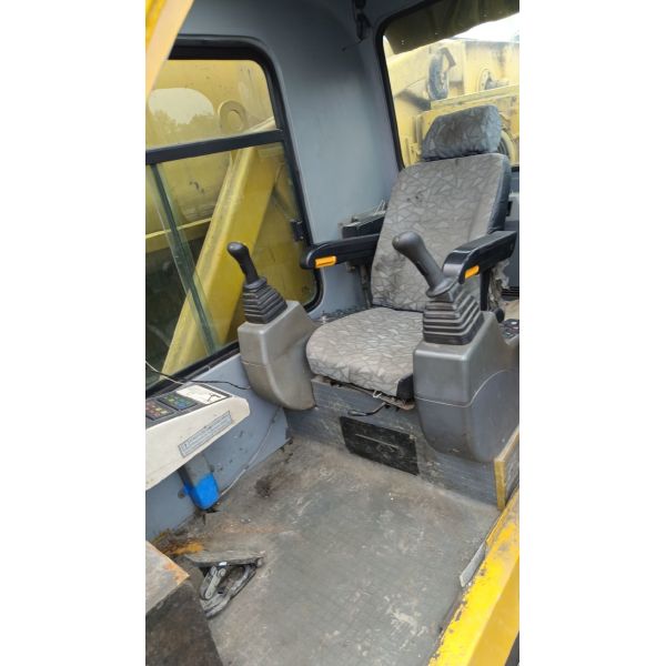 Xg Second-Hand Mobile Truck Crane 50 Tons of Lifting