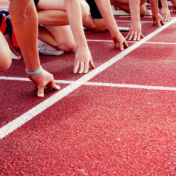 Red Permeable Synthetic Rubber Running Track Impact Resistant 400 Meter