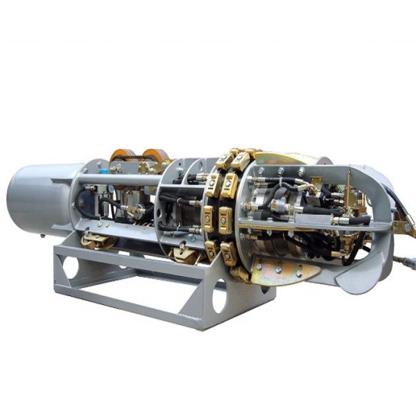 RIVETING MACHINE Pneumatic Pipeline Internal Clamp for Pipeline Construction