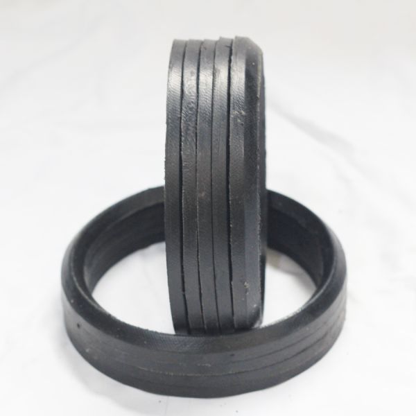 Oil Resistant V Combination Oil Seal for Withstand Voltage in Temperature Resistance