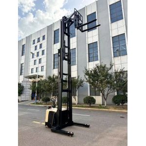 Electric Reach Forklift with Single Reach and Seated Operation Mode 1500 kg