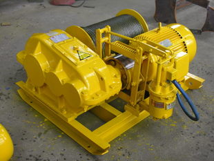 Electric Diesel Driven Winch With Rope Capacity 9.3mm / 130m