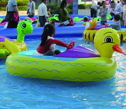 Buy EN71 Children Water Games Motorized Inflatable Bumper Boat With Battery at wholesale prices