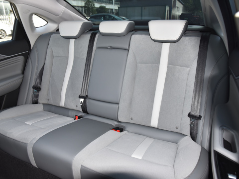 Customized 2023 Aion V Plus 70 80 V90 High Speed Electric Car with Max Speed of 160 Km/h