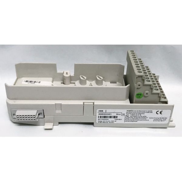 ABB TU818V1 Compact Module Termination Unit, MTU, 50V 3BSE069209R1 S800 I/O