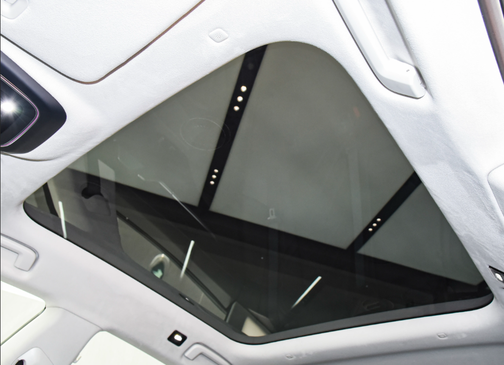 Customized Red/Blue Energy Vehicles Zeeker 001 Electric Cars with 616km Integrated Mileage