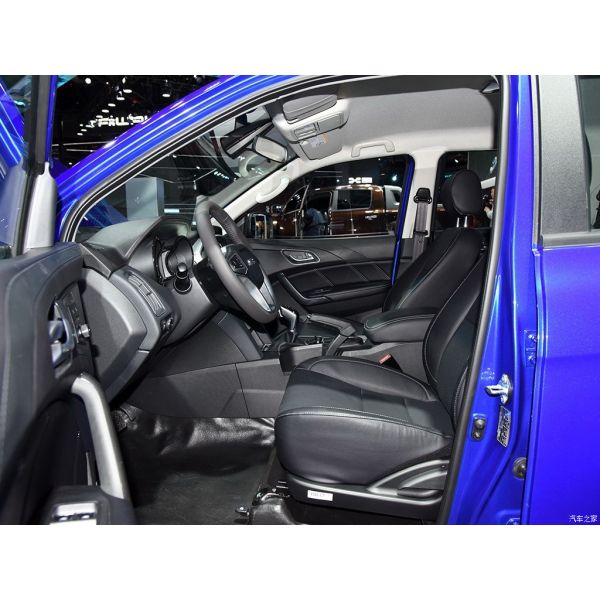 Tiger Electric Pickup Truck 2024 EV Pickup Van Mini Trucks Engine Powerful 120kw LED Leather Single Lithium Dark Automatic