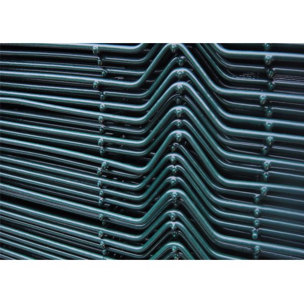 3D V Mesh Fencing