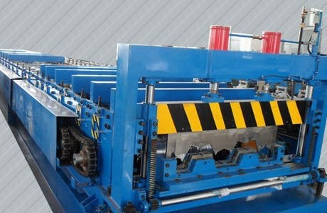 Buy Steel Structure Metal 688 Deck Roll Forming Machine , Galvanized Floor Decking Roll Former Machine at wholesale prices