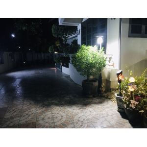 5W Integrated Polycrystalline Silicon Solar Panel Flashlight