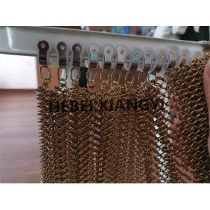 8m Length PVDF Wire Mesh Curtains Drop Light Weight Chain Link With Hanging