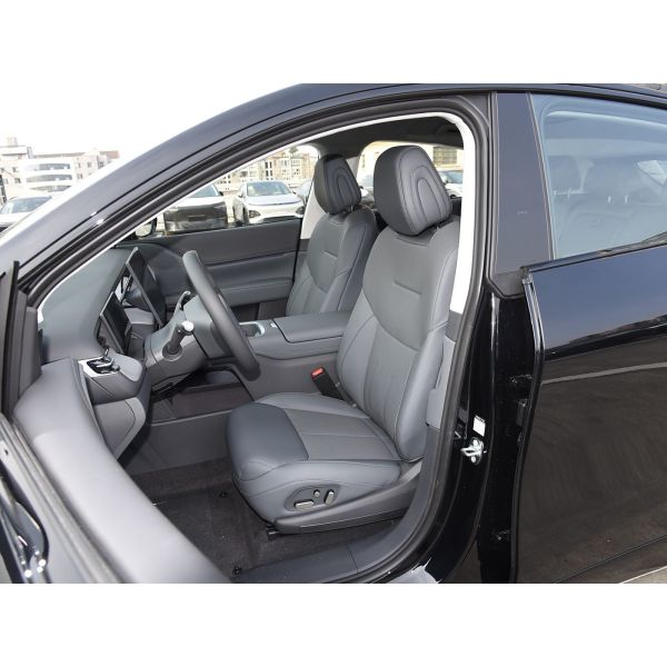 2025 Powerful Xpeng G6 with 68.5/80.8 KWh Battery Capacity and 0.2hrs Fast Charging Time with Long Range