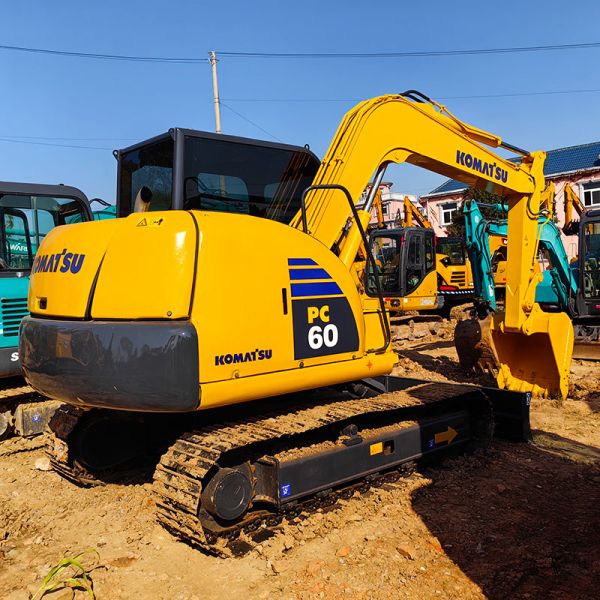 Mini Old Komatsu Crawler Excavator PC60-8 6T Heavy Machinery