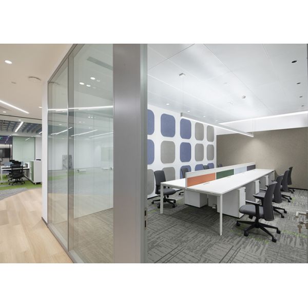 Customized Glass Partition Featuring High-transparency Glass Materials With