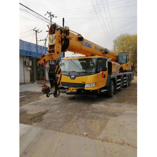 Xu Gong Construction Hoist Lifting Machinery 35ton Telescopic Mobile Truck Crane Construction Equipment