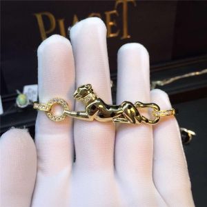 C Cheetah bracelet - showing the charm of courage, naughty or docile .18K gold
