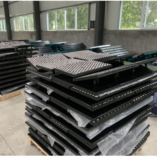 Steel Backing Ceramic Tiles Wear Liners Rubber Chute Liners