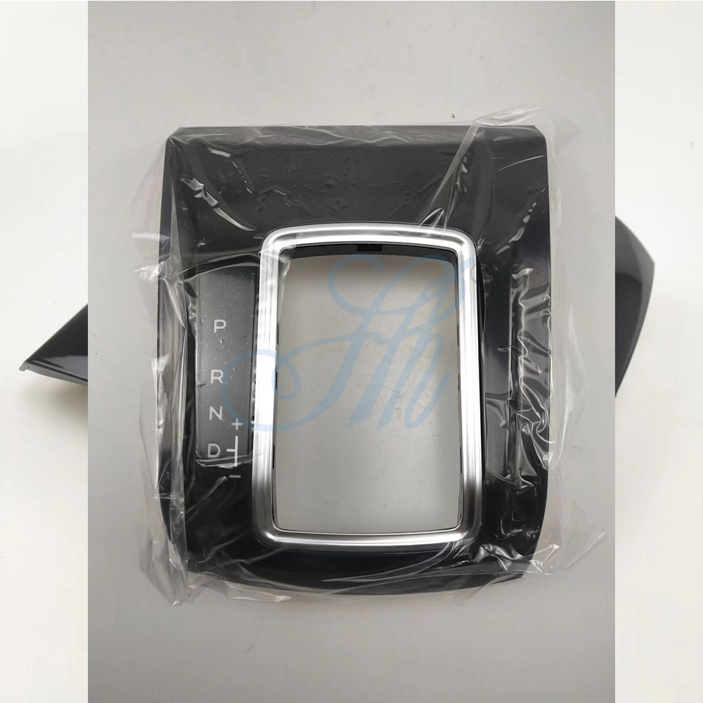 ISUZU D-MAX Pickup Car Center Console Automatic and Manual Central Armrest Box Assembly